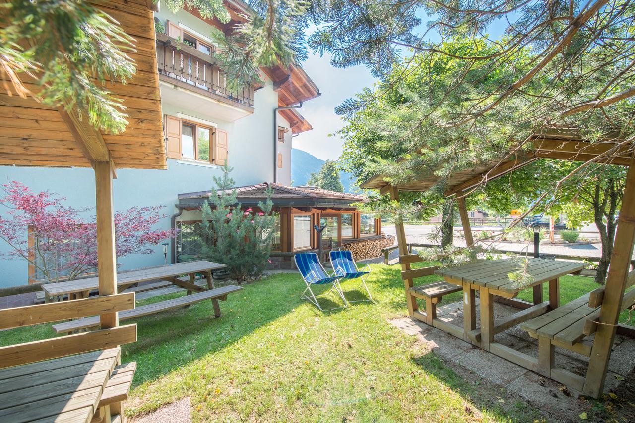 Al Pian Garni Hotel - B&B & Pizza Vattaro Екстер'єр фото