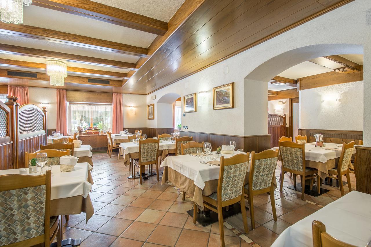 Al Pian Garni Hotel - B&B & Pizza Vattaro Екстер'єр фото