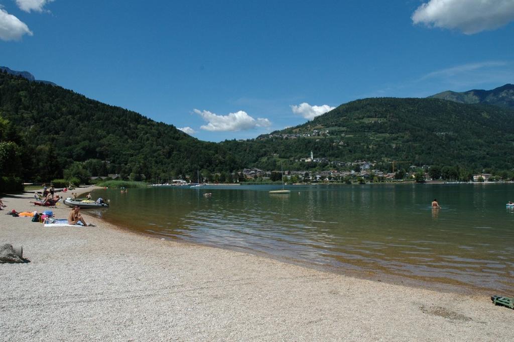Al Pian Garni Hotel - B&B & Pizza Vattaro Екстер'єр фото
